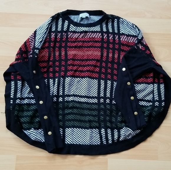 Poncho | S - Picture 1 of 7